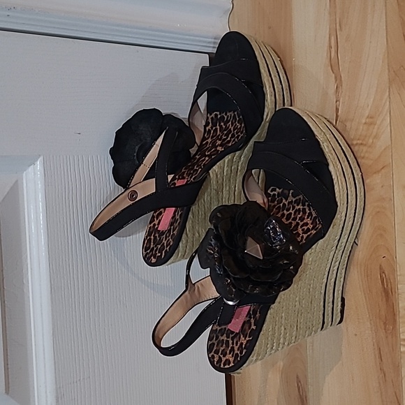 Betset Johnson women's size 8.5 wedge shoes - Picture 2 of 7